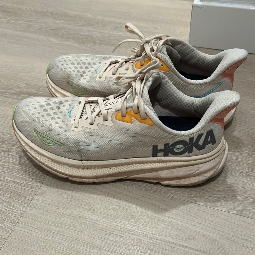 Hoka Clifton 9